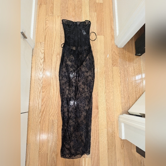 B10. NWT SKIMS ULTRA FINE LACE STRAPLESS CORSET LONG DRESS - Picture 14 of 14